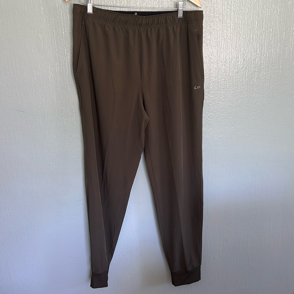 Mens Unipro joggers Size Large